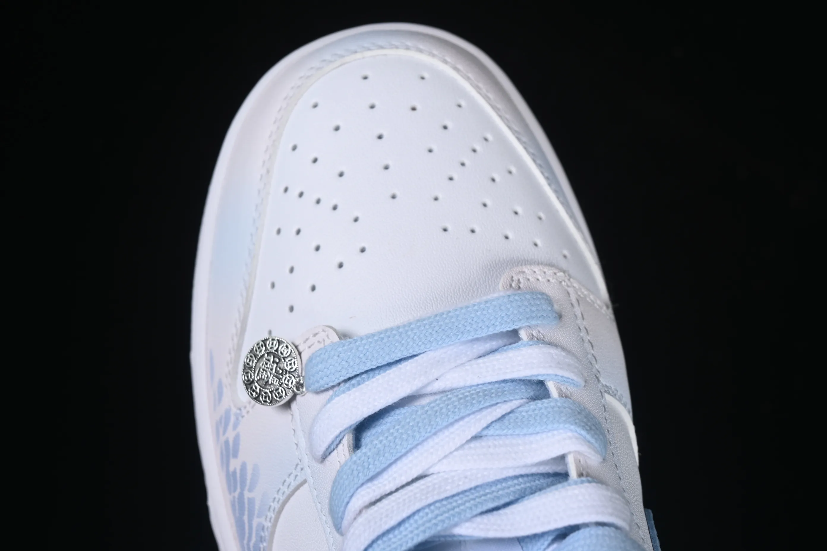 All Categories Nk SB Dunk Series Nk SB Dunk Low Low-top sneakers Nk Dunk CNY Year of the Snake Steam Puppet New Chinese style Chinese style gift box Pearl of the Snake Low-top casual sneakers DD1391-103